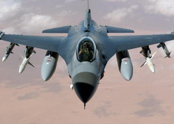 F-16 fighter jet