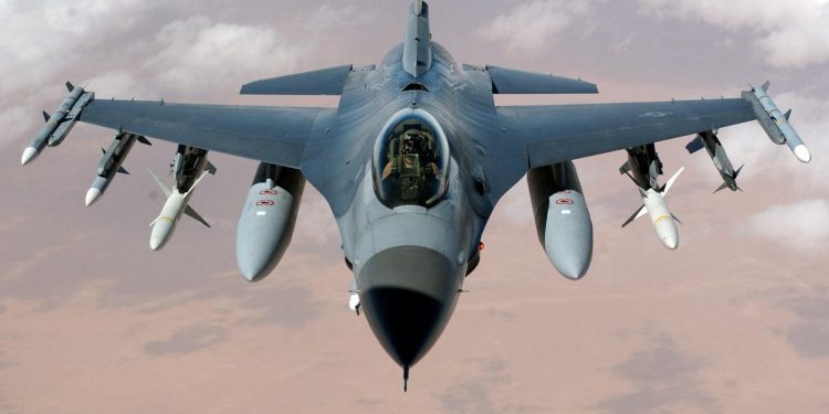 F-16 fighter jet