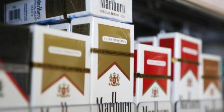 Packs of Marlboro cigarettes are displayed for sale at a convenience store in Somerville, Massachusetts July 17, 201 (REUTERS)