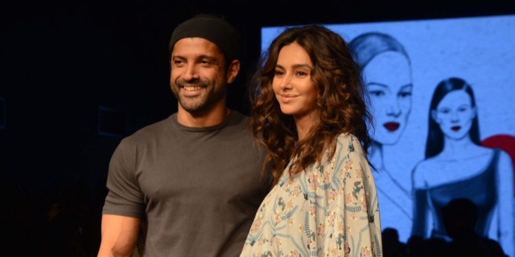 Actor Farhan Akhtar with model and actress Shibani Dandekar at Lakme Fashion Week (LFW) Summer/Resort 2019 in Mumbai, Feb 1, 2019. (IANS)