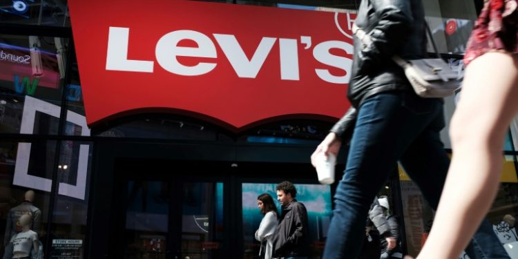 US jeans company Levi Strauss & Co. announced Wednesday strong pricing ahead of its Wall Street return, enabling it to raise a better-than-expected $623 million. (AFP)