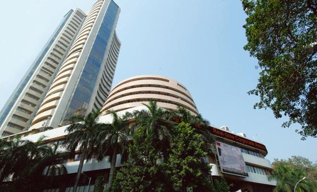 Sensex tanks over 200 points in early trade