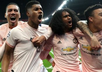 Marcus rashford scored a last-minute penalty to send United through to the quarterfinals.
