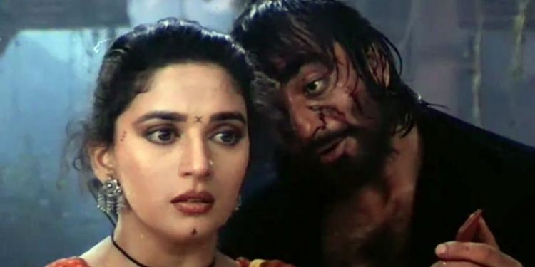 A still from Khalnayak starring Sanjay Dutt and Madhuri Dikshit (YouTube)