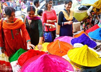 women-Holi purchase