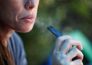 Indian study says e-cigarette helps in quit smoking