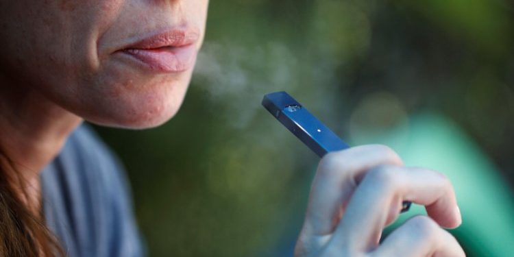 Indian study says e-cigarette helps in quit smoking