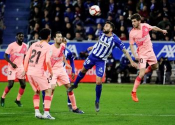 Lionel Messi started on the bench at Mendizorrotza Tuesday in a move that made clear just how comfortable Barca are in this title race. (Image: Reuters)