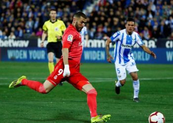 Karim Benzema (in red) got the equaliser for Real Madrid against Leganes