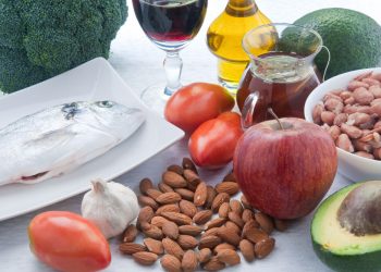 Include these foods in your diet chart to fight cholesterol