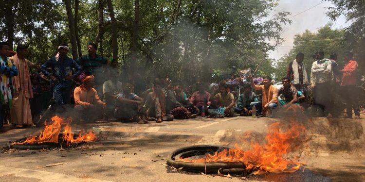 Youth's electrocution sparks row; protest in Nabarangpur