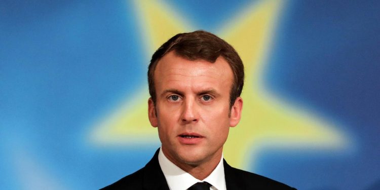 French President Emmanuel Macron delivers a speech to set out plans for reforming the European Union at the Sorbonne in Paris, France, September 26, 2017. REUTERS/Ludovic Marin/Pool