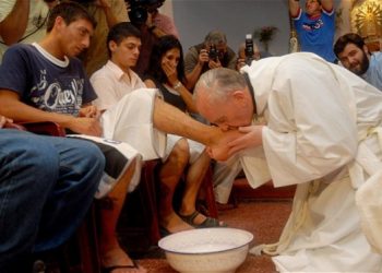 The Crism Mass celebrates the unity of priests with their bishops.