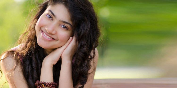 Sai Pallavi watches her movie 'Shyam Singha Roy' in theatre wearing 'burqa'