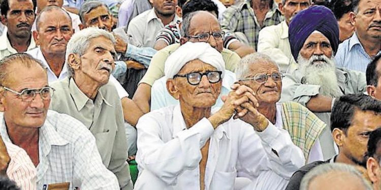 The percentage of the senior citizens in India's population has been growing at an increasing rate in recent years. (Image courtesy: HT)