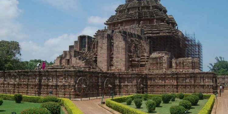 INTACH, KHPT members urge Odisha CM for construction of 'Global Sun Temple'