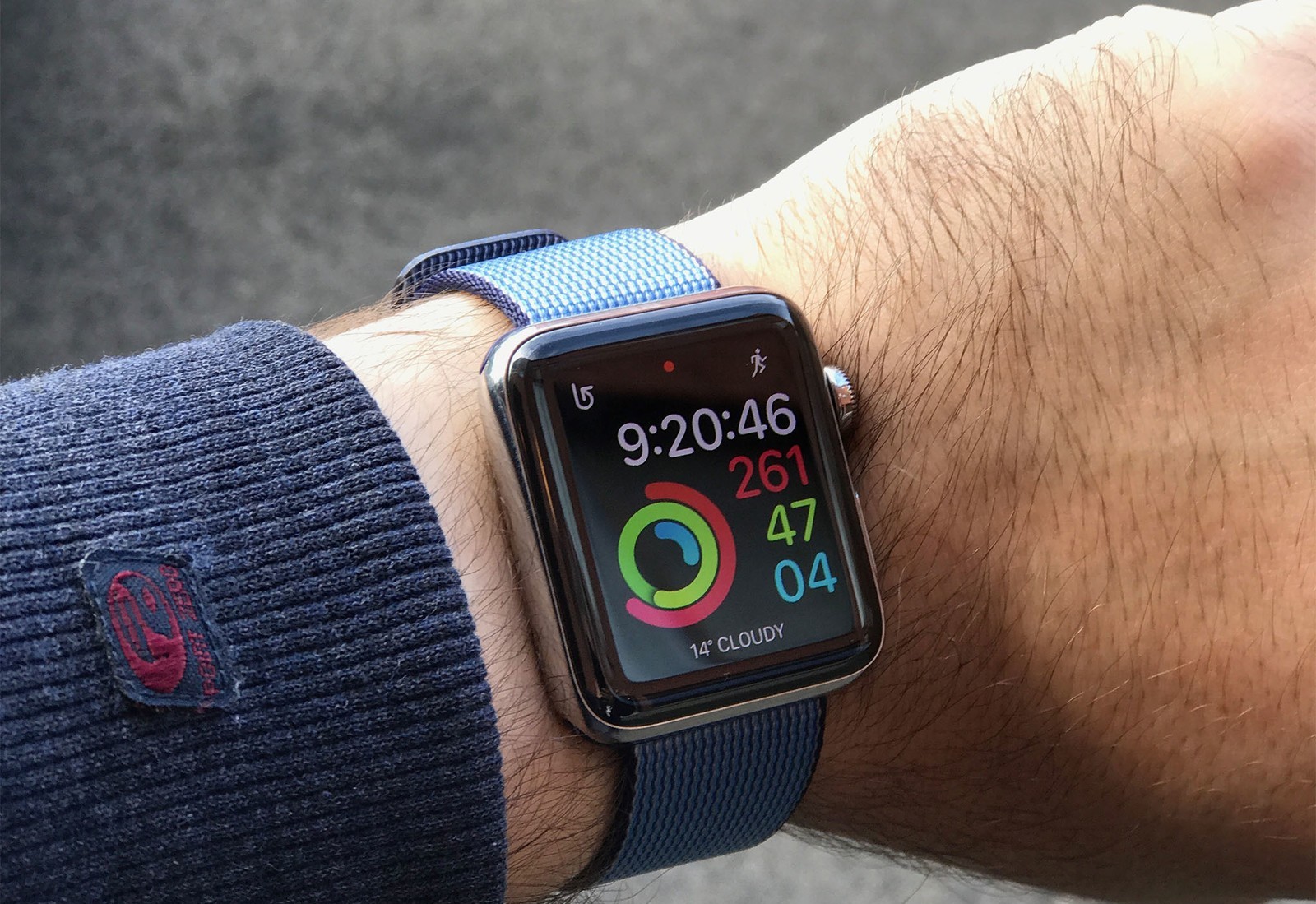 apple watch nike hyper grape