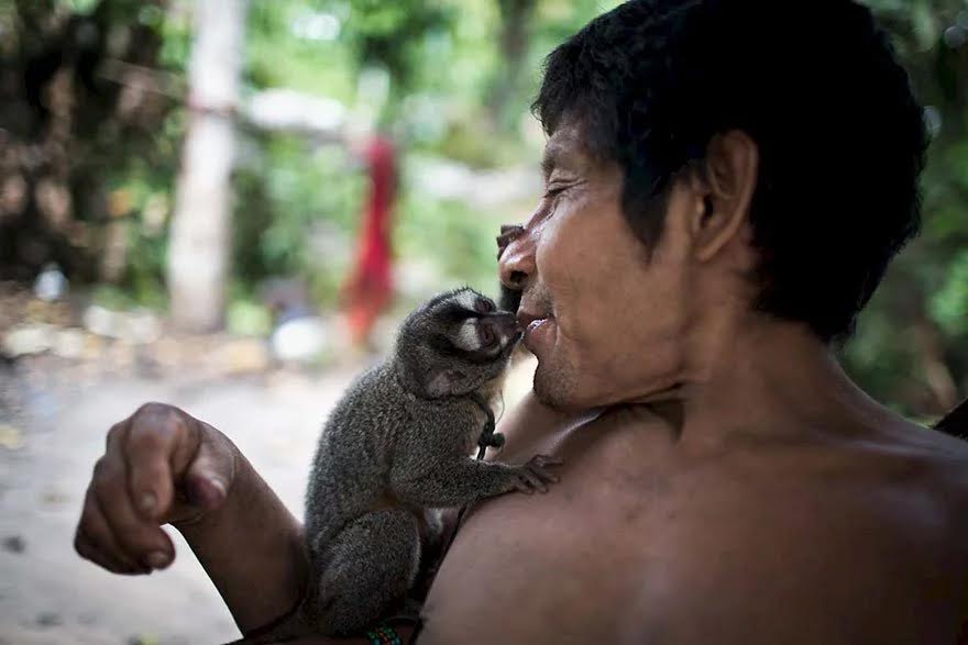 Human tribe which breastfeeds animal