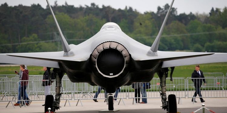 US halts delivery of F-35 jet equipment to Turkey