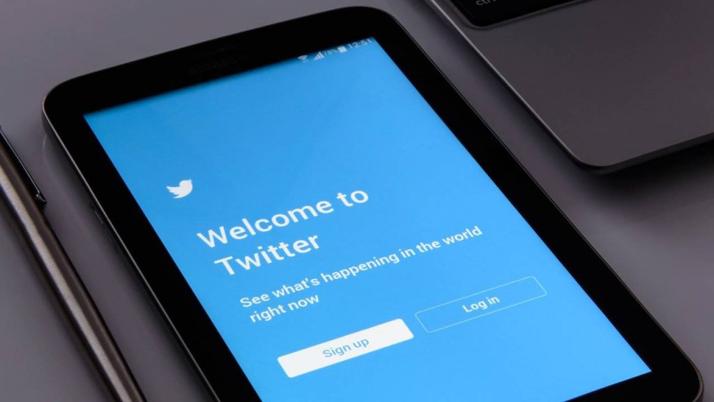 Twitter to launch 'hide replies' feature in June