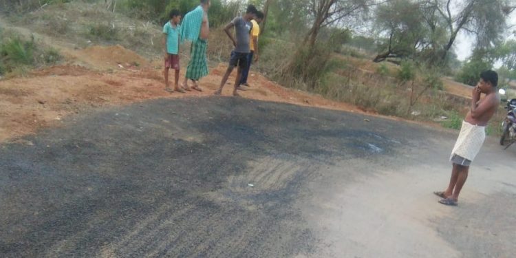 Substandard road irks villagers