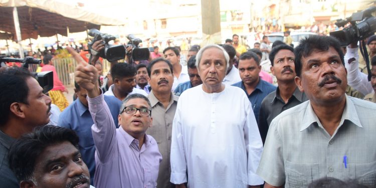 CM Naveen Patnaik observes damages at Srimandir Lions’ Gate