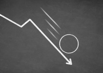 Line graph with an empty circle showing a downward trend. White chalk on blackboard