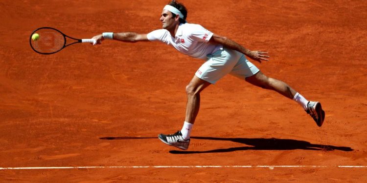 Federer, playing only his second match of a 2019 comeback to clay after three years away, needed two hours to defeat French showman Monfils 6-0, 4-6, 7-6 (7/3).
