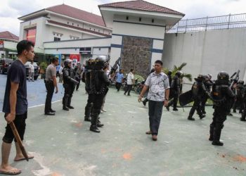 Jailbreaks are common in Indonesia, where inmates are often held in unsanitary conditions at overcrowded prisons. (Representational image)