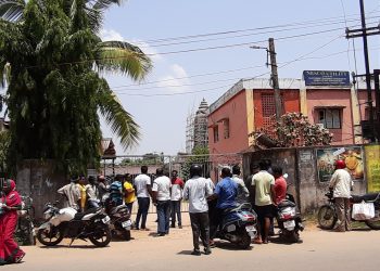 Nesc SDO manhandled in Keonjhar