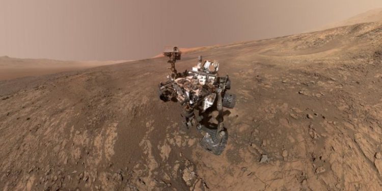 NASA rover finds clay cache on Mars