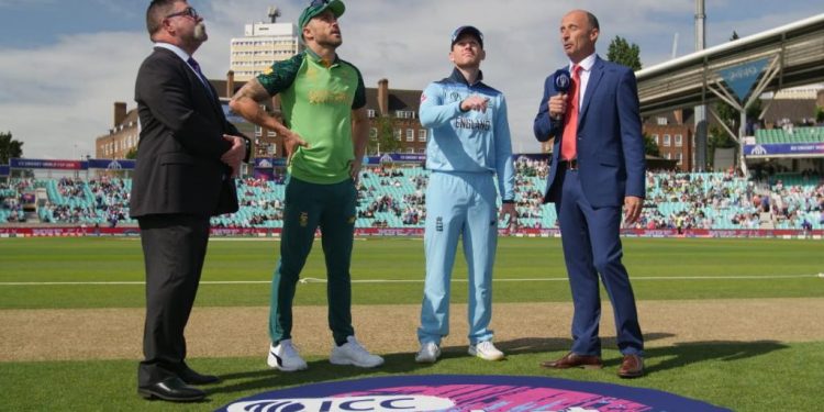 The two captains during the toss.