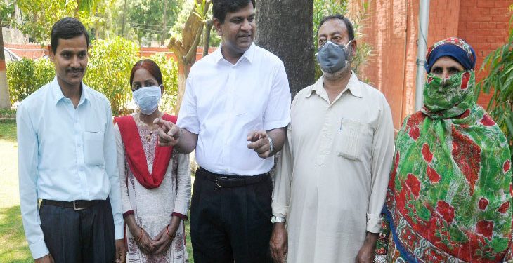 The two couples with Dr Priyadarshi Ranjan