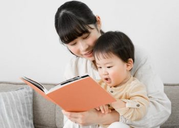 Research says reading with kids can make you a better parent