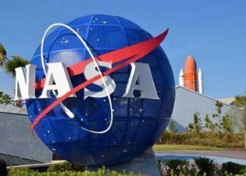 NASA selects 11 US firms to build human lunar landers