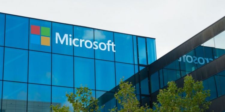 Older Windows unsafe, Microsoft issues warnings