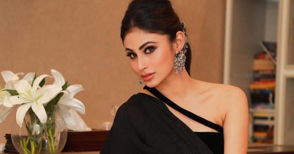 ‘Naagin’ girl Mouni Roy’s latest photo will make you go wild