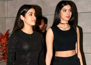 Janhvi Kapoor turns make-up artist for sister Khushi