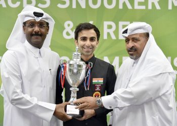Advani defeated Thanawat Tirapongpaiboon 6-3 in the final to become the only one to win the Asian and World championships in all formats.