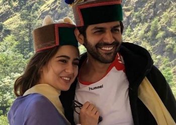 Kartik Aaryan, Sara Ali Khan spotted chilling together in Shimla