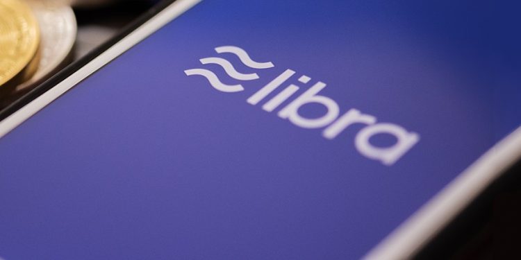 Facebook to hire banking expert to run 'Libra'