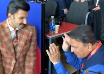 In a video that went viral, Gavaskar was seen singing and dancing to Shammi Kapoor's hit song ‘Badan Pe Sitare’ along with Ranveer.