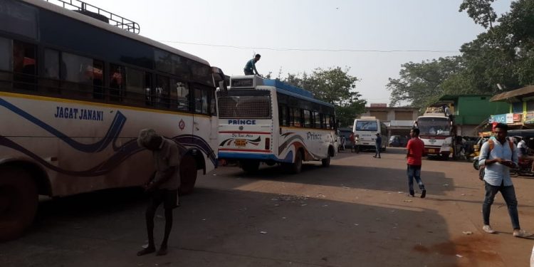 Row between bus owners’ bodies disrupts services, hits travellers