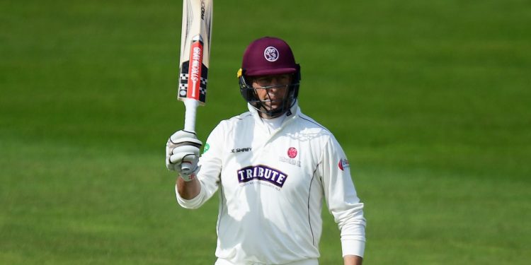 Marcus Trescothick to retire at the end the season