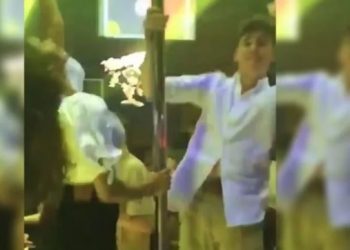 Suhana Khan sets dance floor on fire with her pole dance, video goes viral 