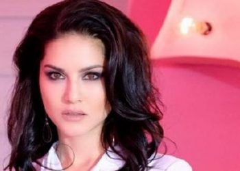 Pink Lips girl Sunny Leone hits back at trolls