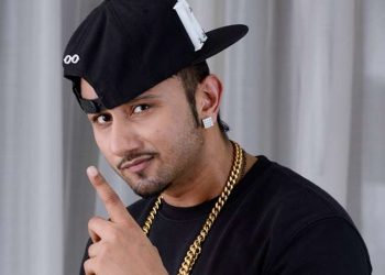Blue Eyes rapper Honey Singh again in trouble over lewd lyrics