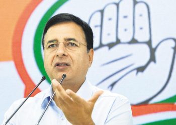 Congress chief spokesperson Randeep Surjewala slammed the Modi govt.