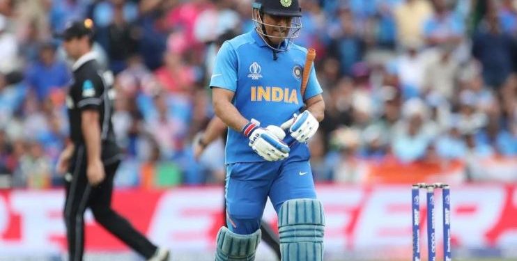 Hardik Pandya and Dinesh Karthik were sent ahead of Dhoni after India were reduced to five for three and then 24 for four.