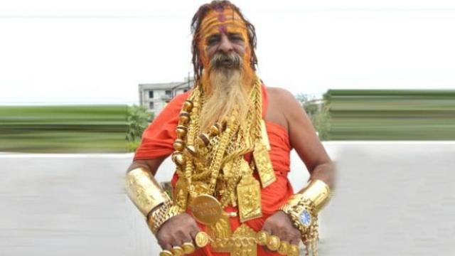 Baba / Sai Baba Prasadalya | Saiteerth Theme Park - A baba is another word for hoe.
